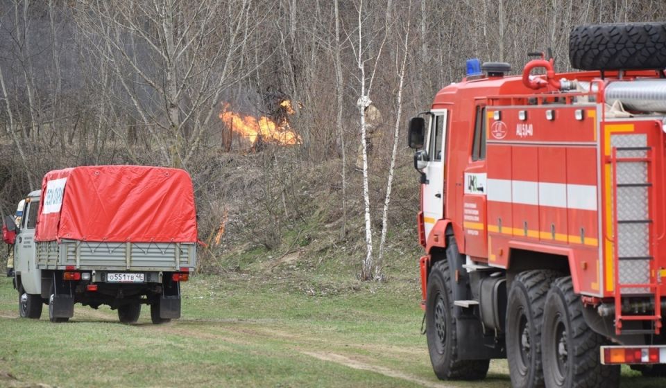 В Курской области за сутки потушили 8 пожаров и обезвредили 1 боеприпас