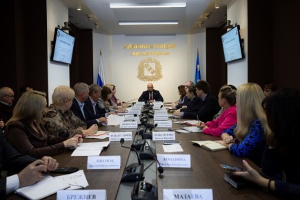 Евгений Маслов провёл очередную планерку с руководителями городских подразделений