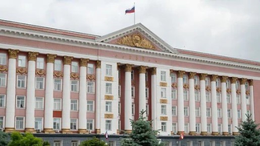 Курский губернатор поручил уволить всех чиновников с уголовным прошлым
