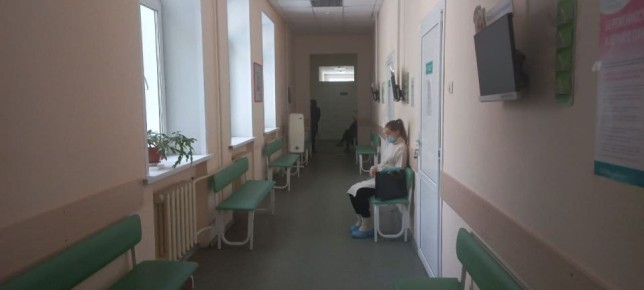 Губернатор поручил разобраться с состоянием здания женской консультации на Дейнеки в Курске