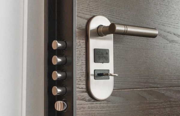 В Курской области обнаружен труп в запертой квартире