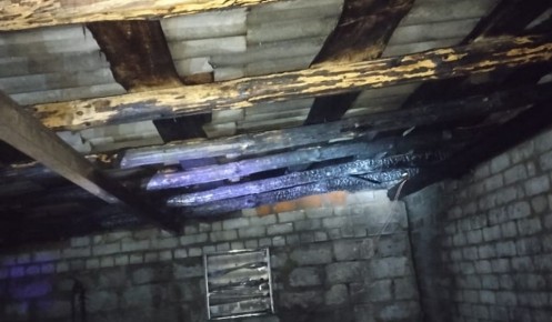 В Курской области потушили горящий открытым пламенем гараж