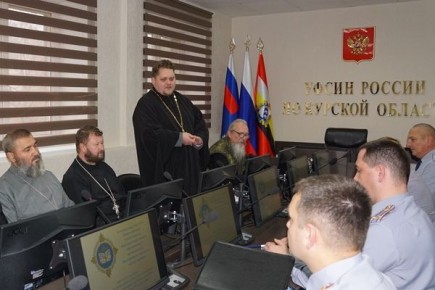В УФСИН России по Курской области провели круглый стол с участием священнослужителей