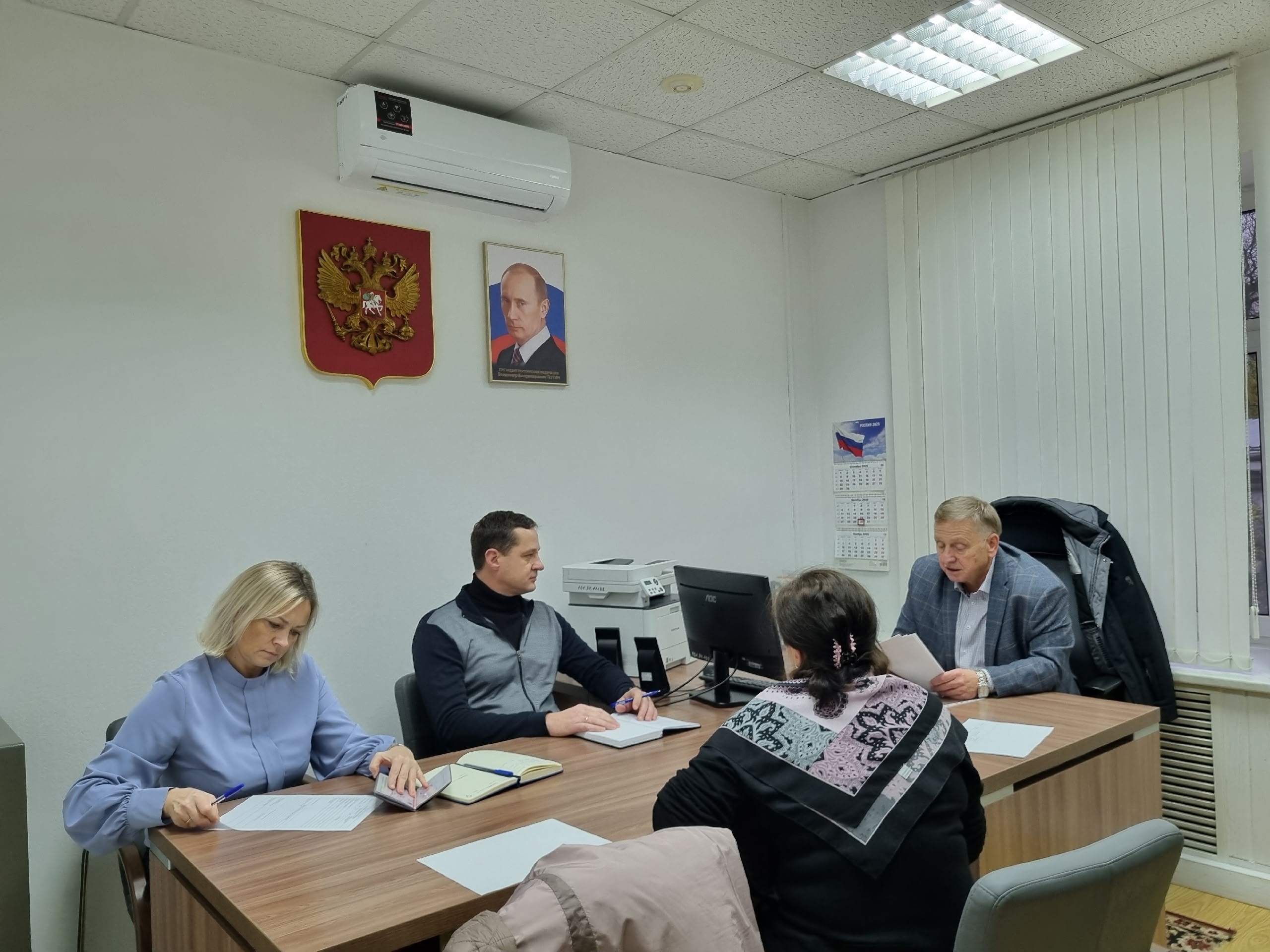 Поддержка гражданской инициативы и участие в решении проблем избирателей