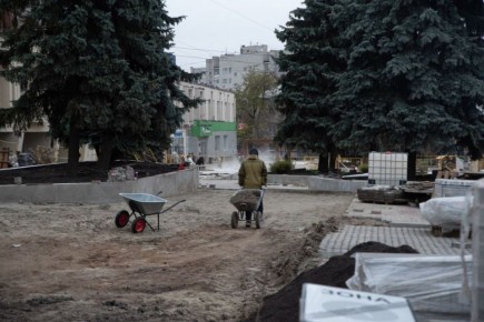 Сквер у «Куряночки» готов только на 81% несмотря на истечение срока контракта