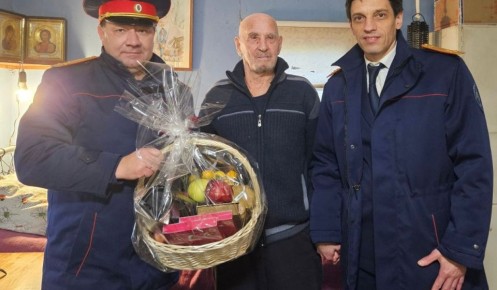 Фронтовик Дмитрий Николаенко из Курска отметил 100-летие в Ленинградской области