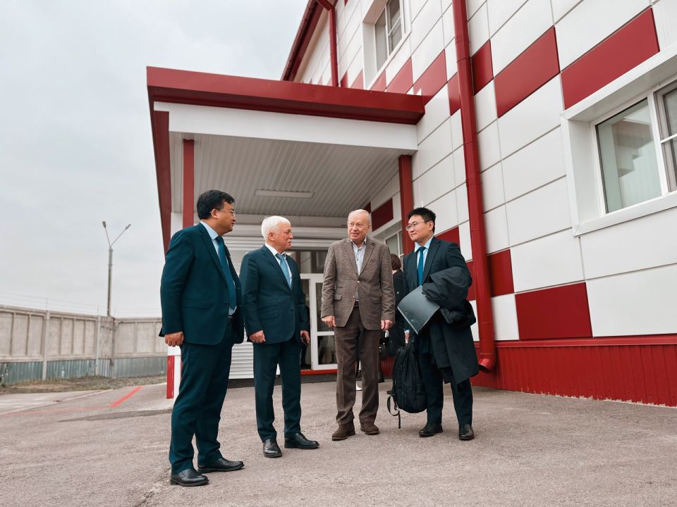 Представители группы компаний CCSP из Китая посетили курскую площадку «Совтест АТЕ»