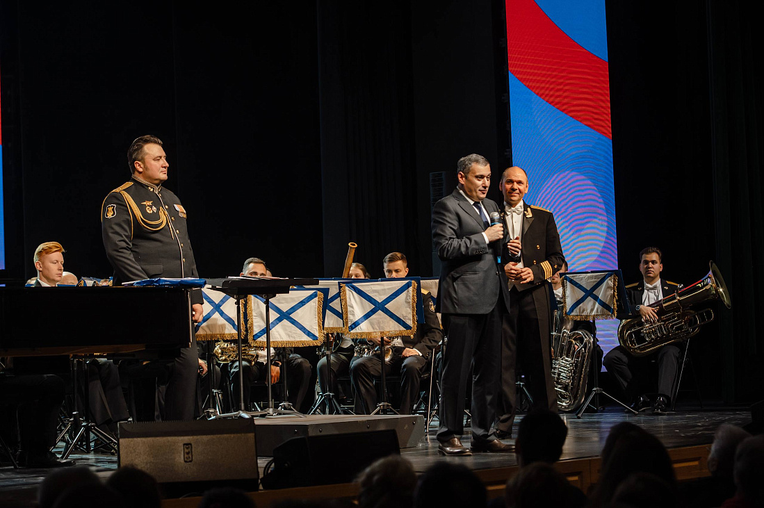 В Курске прошел концерт оркестра Военно-Морского Флота РФ