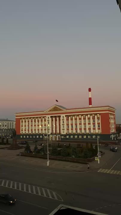 Нежно-розовое небо над Курском прямо сейчас