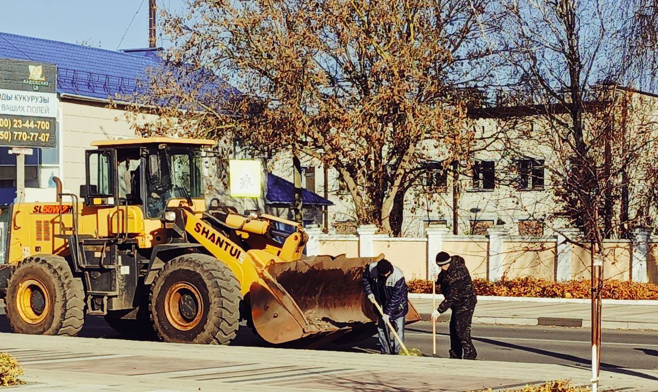 Сергей Цуканов: Сегодня в Фатеже прошёл общегородской осенний субботник, в котором приняли участие трудовые коллективы администрации района и города, подведомственных учреждений, активисты Движения Первых, работники ЖКХ и...