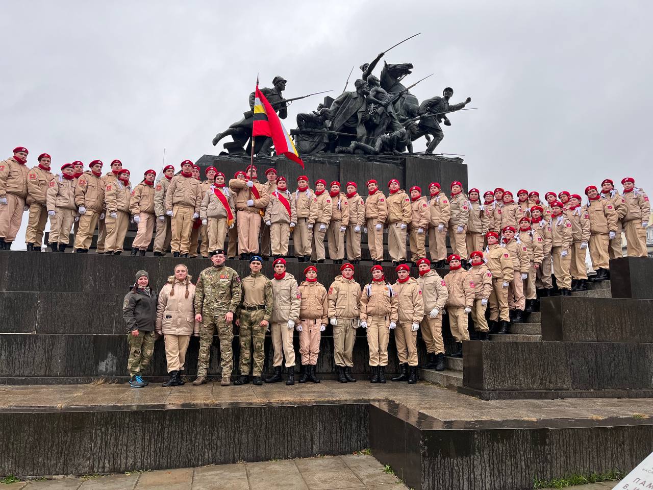 Расчет курских юнармейцев признан лучшим в акции «Парад Памяти»