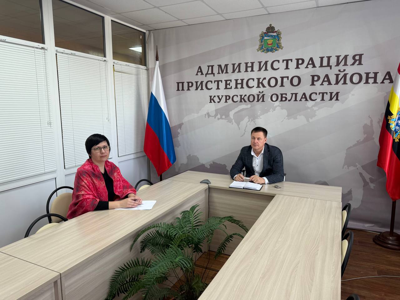 Виктор Петров: Сегодня совместно с исполняющим обязанности начальником Управления ЖКХ Администрации Пристенского района приняли участие в режиме видеоконференцсвязи в заседании областного Штаба по подготовке...