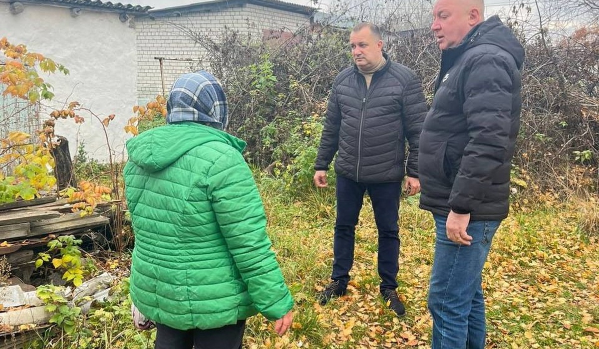В Курске сотрудники администрации объехали проблемные территории