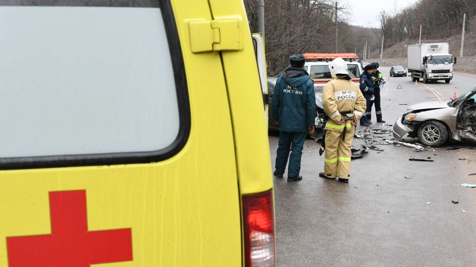 Дети из Белгорода попали в жуткое ДТП в Курской области