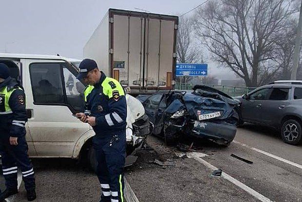 Автобус с 4 детьми из Белгородской области попал в ДТП в Курской области