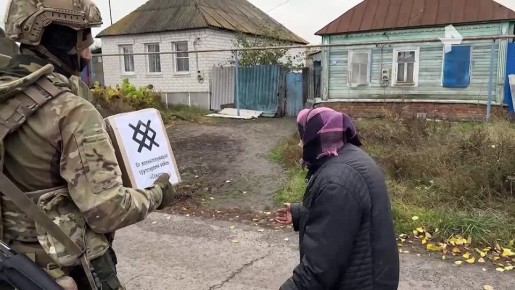 Бойцы группировки войск "Север" продолжают оказывать поддержку и адресную помощь жителям приграничных районов Курской области