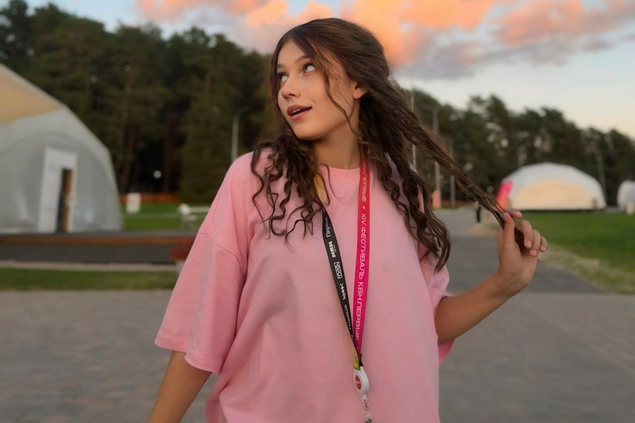 «Живу в ритме КВН!». Учится в школе, руководит штабом и мечтает о «вышке» КВН