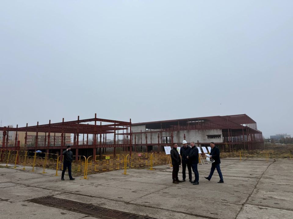 На месте недостроя на Клыкова могут построить гостиницу с банным комплексом