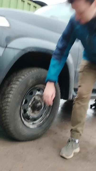 Пора переобуваться! И это мы не про сапоги