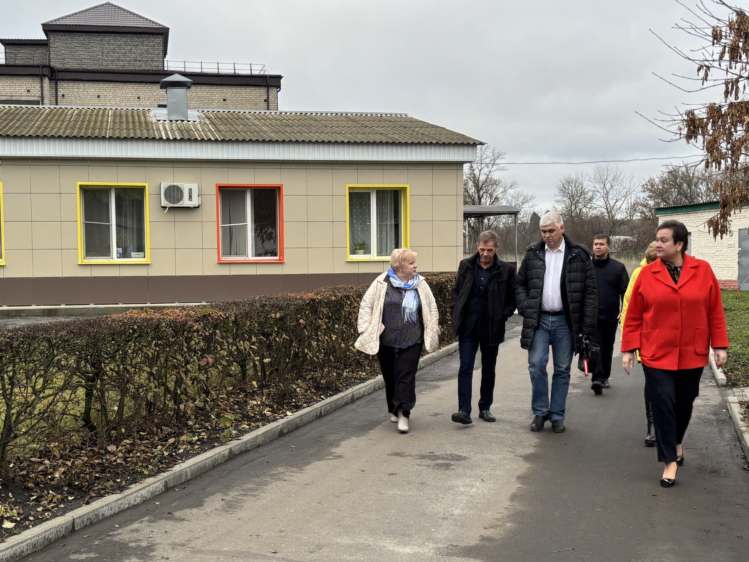 С рабочим визитом Курскую область посетил заместитель директора Департамента организации бюджетных процедур планирования и финансового обеспечения Министерства труда и социальной защиты РФ Олег Хохлов