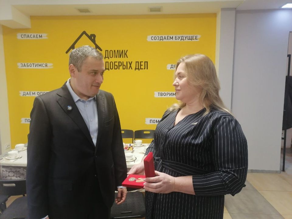 Александр Хинштейн посетил «Домик добрых дел» в Курске