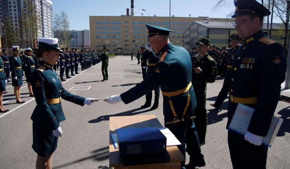 Куряне могут пройти обучение в Военной академии имени маршала Буденного