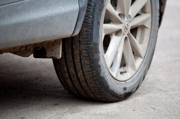 В Железногорске четверо молодых людей отравились угарным газом в гараже