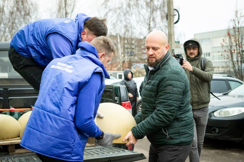 Вокруг школы № 54 в Курске установили дорожные полусферы