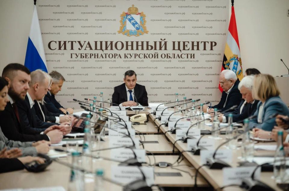 Сегодня состоялось заседание Правительства Курской области под руководством губернатора Курской области Александра Евсеевича Хинштейна
