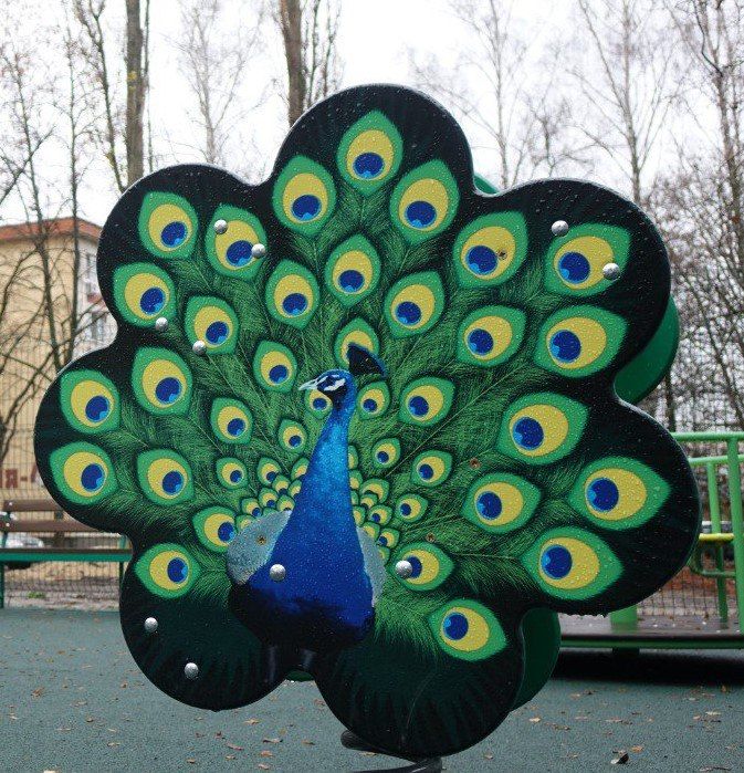 Игорь Корпунков: Сегодня осмотрели детские площадки, установленные в Курчатове в этом году