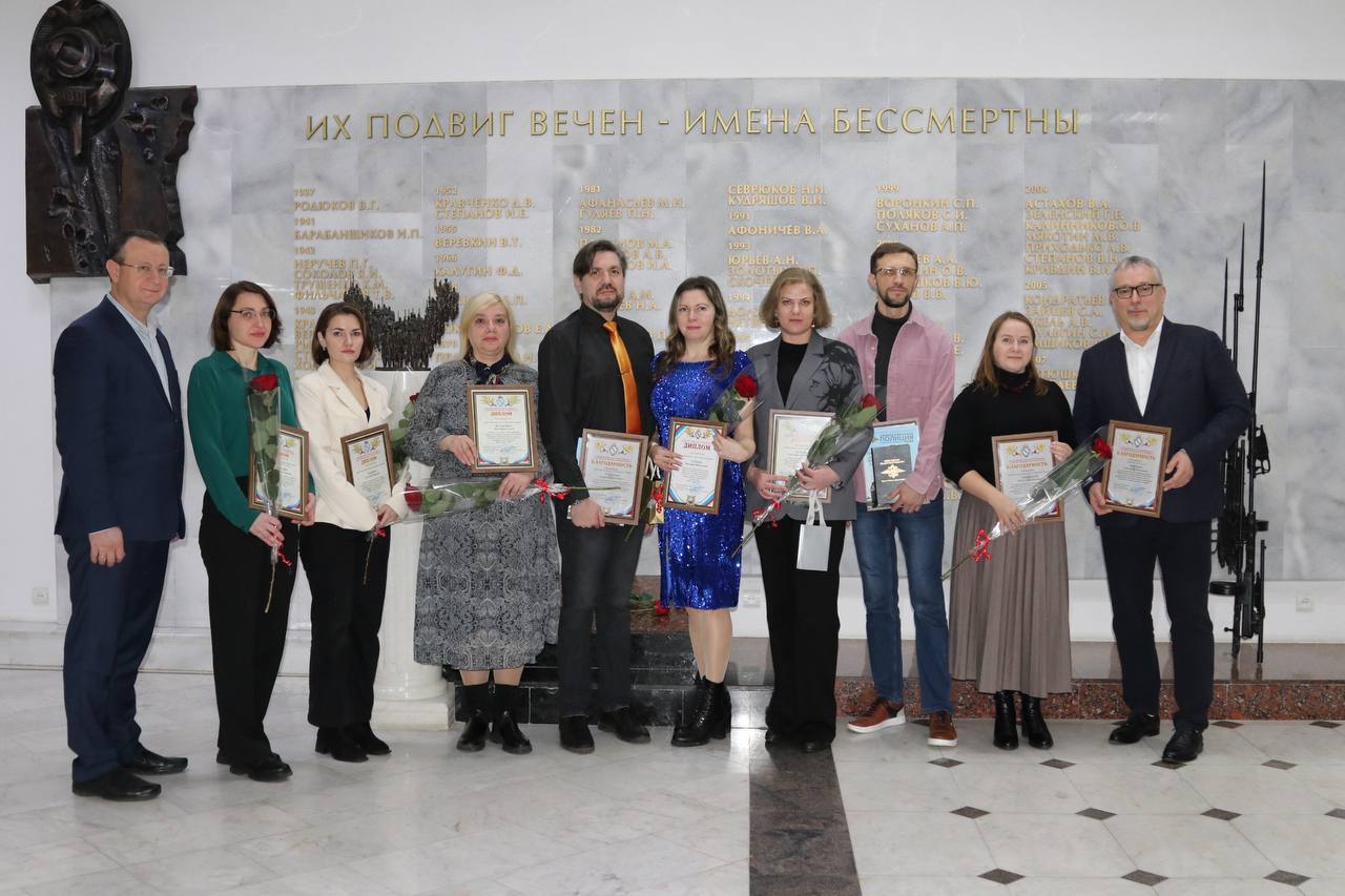 В Курске наградили победителей областного конкурса журналистских работ «Щит и перо»