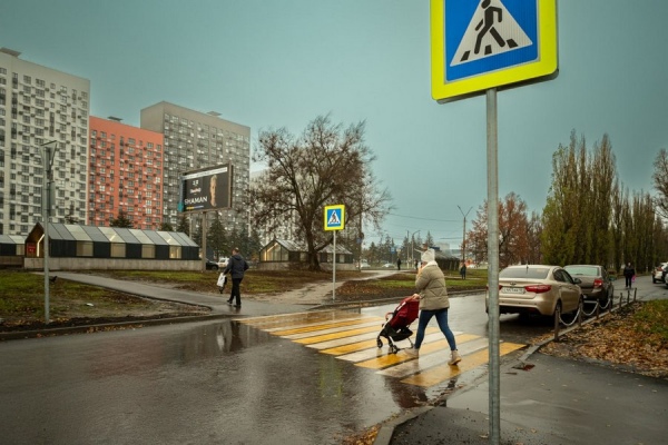 В Курске обустроили переход на улице Энгельса