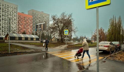 В Курске оборудован новый пешеходный переход на улице Энгельса