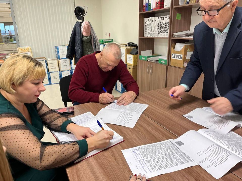 Павел Золотарев: Работал с нотариусом Глушковского нотариального округа