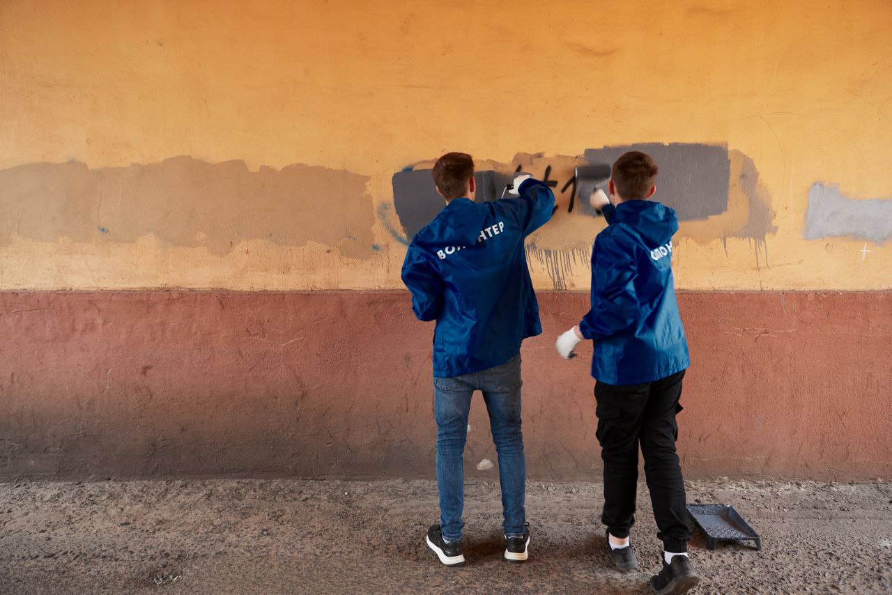 В Курске закрасили 120 надписей с наркорекламой