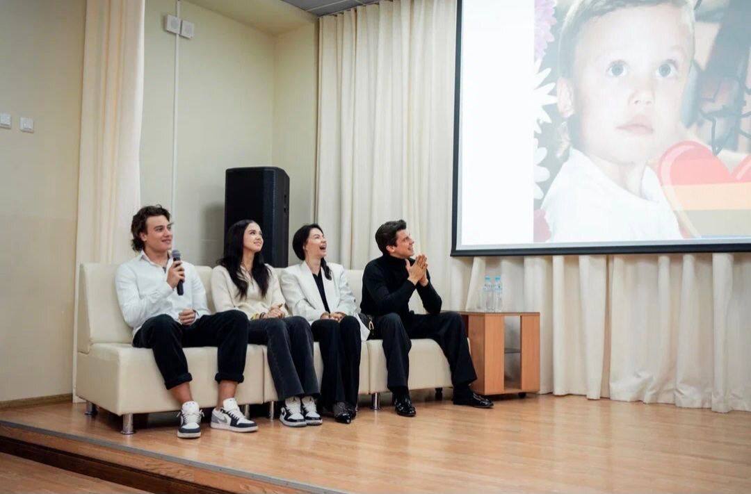 Чемпионы по танцевальному спорту рассказали юным курянам о пути к победе