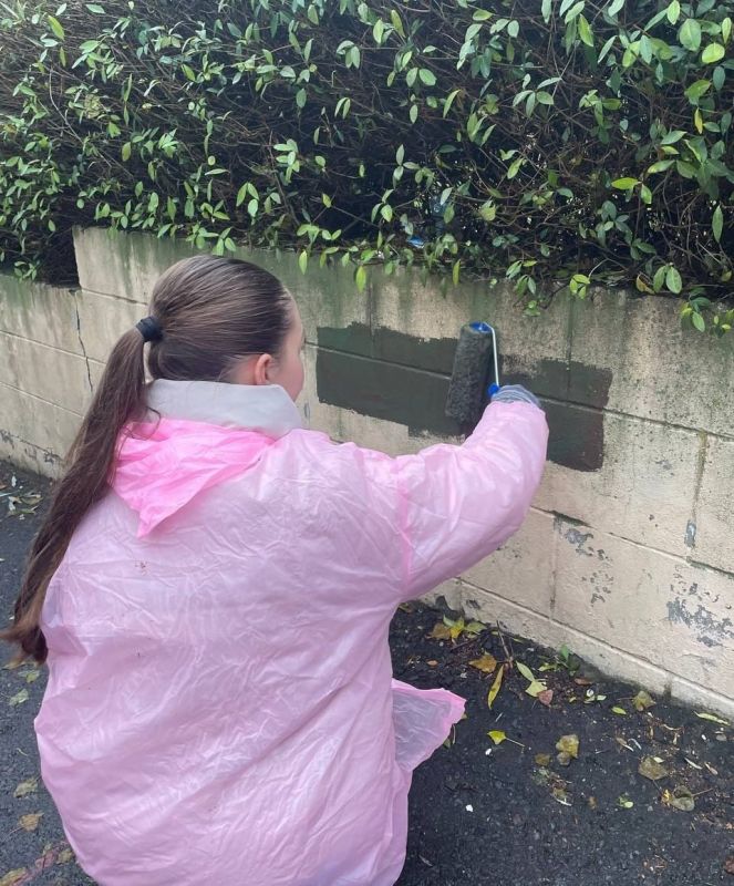 В рамках проекта «Чистый город» и межведомственной оперативно-профилактической операции «Чистое поколение - 2025» в Центральном округе устраняют наркотическую рекламу