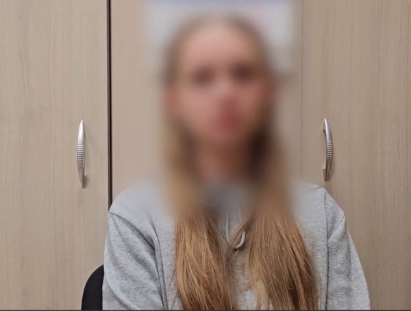 Курская полиция задержала 19-летнюю курьера мошенников из Белгорода