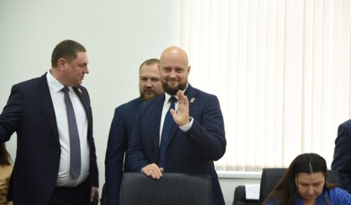 Глава Курска Евгений Маслов отмечает 45-летие