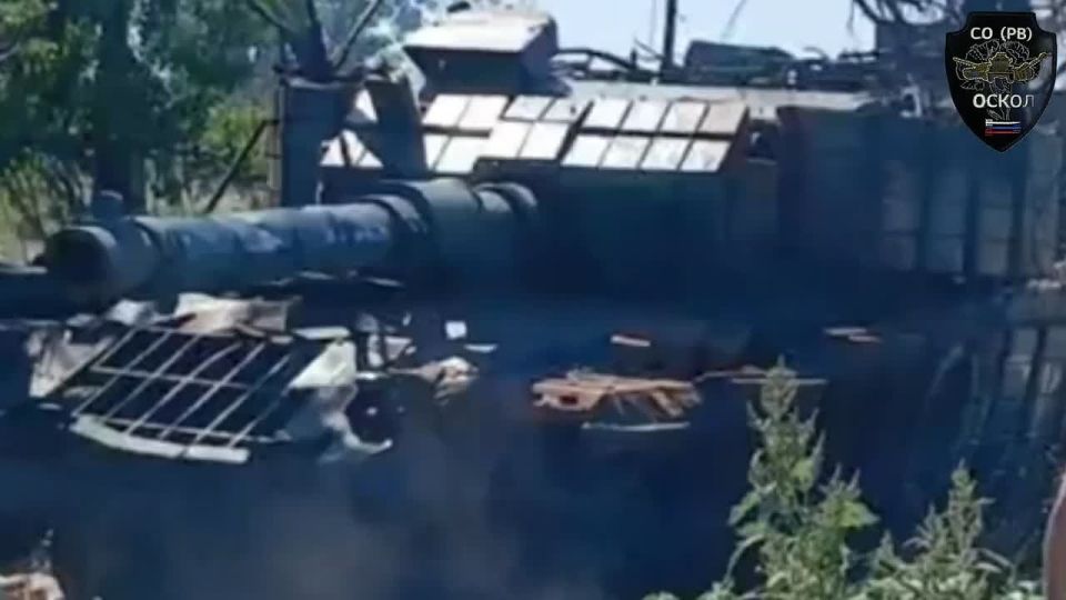 ����� ������ ���������� ��������� ���� Bergepanzer 2 �� ����� ����� Leopard 1. �� ������ ������ �������� ��� ������� � ��� ����� �������