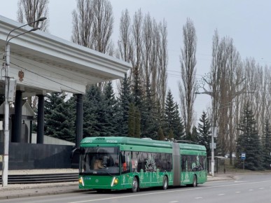 В Курске начали тестировать троллейбус-«гармошку»