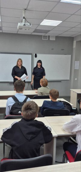 Во «Всероссийский День правовой помощи детям» в образовательных учреждениях были проведены со школьниками профилактические беседы по правовому информированию