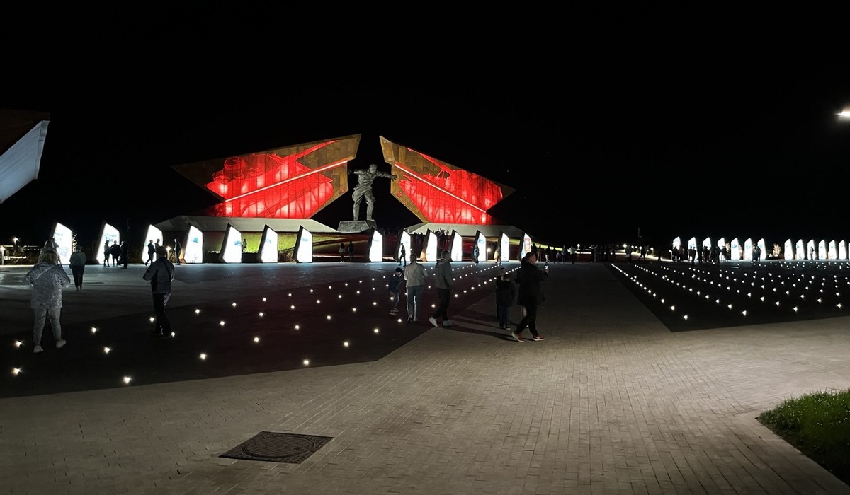 Подсветка на мемориальном комплексе «Курская дуга» работает по новому расписанию