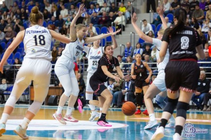    .         - - 72:69 (21:14, 12:15, 18:15, 21:25)