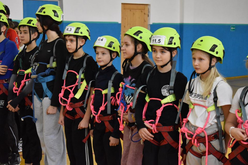 Открытое Первенство Медвенского района по скалолазанию!