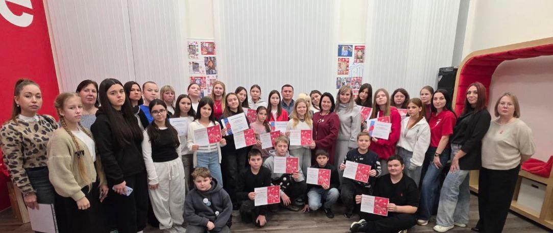 Глава Кореневского района Владимир Жилинков принял участие в Конференции местного отделения Движения Первых Кореневского района