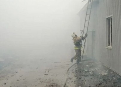 В Курской области потушен пожар на пилораме