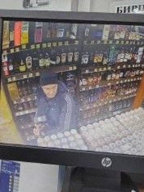 Полицией разыскивается подозреваемый в краже