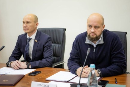 Евгений Маслов: Вместе с председателем КГС Владимиром Токаревым принял участие в 27-м очередном заседании Курского городского Собрания VII созыва