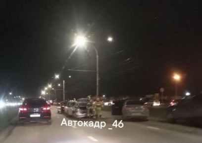 Авария в Курске вызвала серьезную пробку